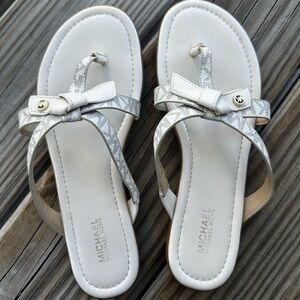 MICHAEL KORS MK Signature Bow Sandals US Size 6.5